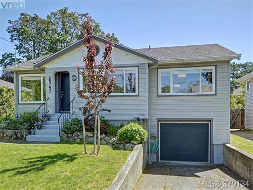 FEATURED LISTING: 2547 Scott St VICTORIA