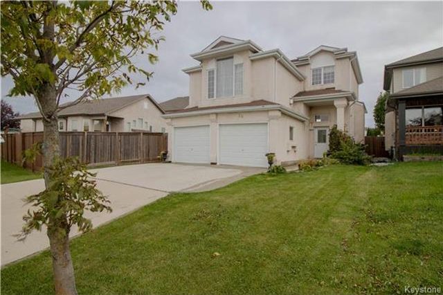 Main Photo: 18 Frigate Bay in Winnipeg: Island Lakes Residential for sale (2J) : MLS®# 1725502