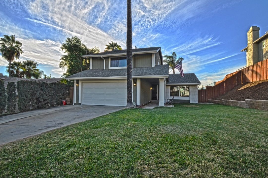 Main Photo: EL CAJON House for sale : 4 bedrooms : 8306 Solomon Ave
