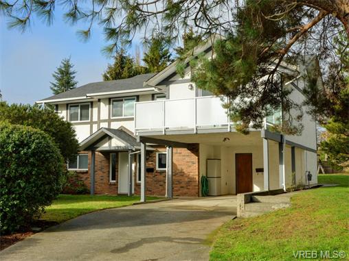 Main Photo: 1810 San Lorenzo Avenue in VICTORIA: SE Gordon Head Single Family Detached for sale (Saanich East) : MLS®# 371984