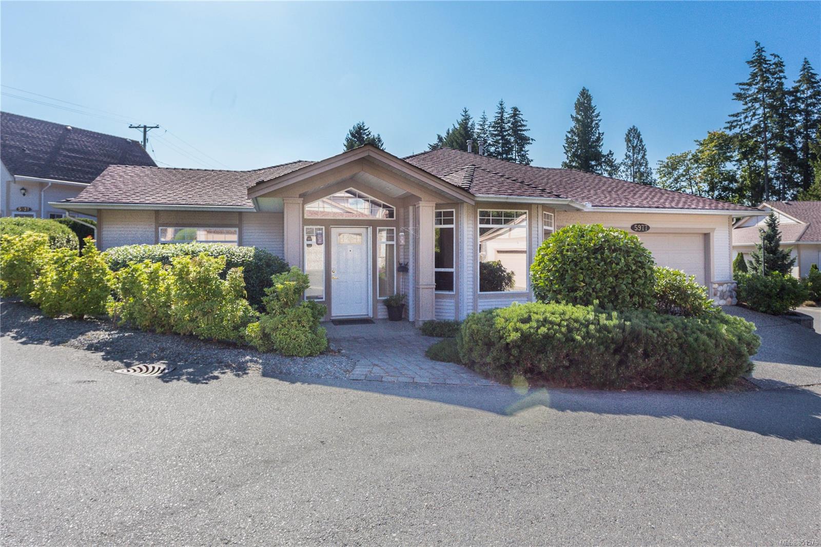 FEATURED LISTING: SL7 - 5977 Blairmore Pl