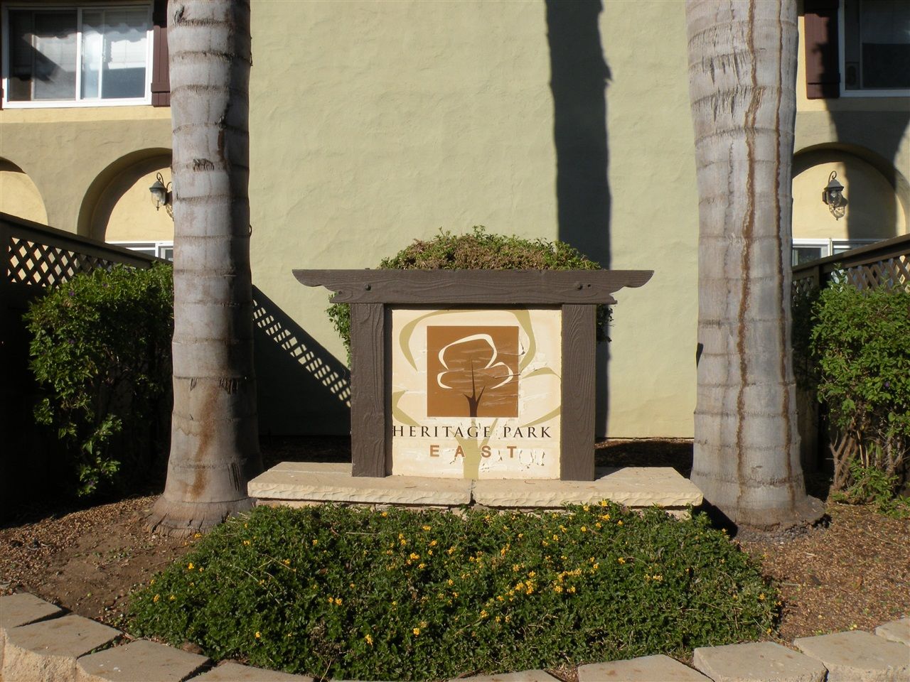 Main Photo: CLAIREMONT Condo for sale : 2 bedrooms : 6750 Beadnell Way #51 in San Diego