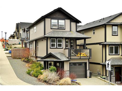 Main Photo: 933 Tayberry Terrace in VICTORIA: La Happy Valley Single Family Detached for sale (Langford) : MLS®# 375382