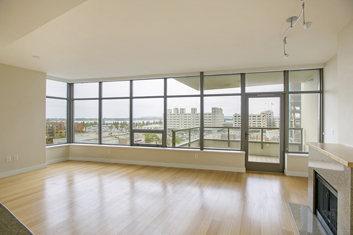 Main Photo: DOWNTOWN Condo for rent : 3 bedrooms : 700 W E STREET #701 in San Diego