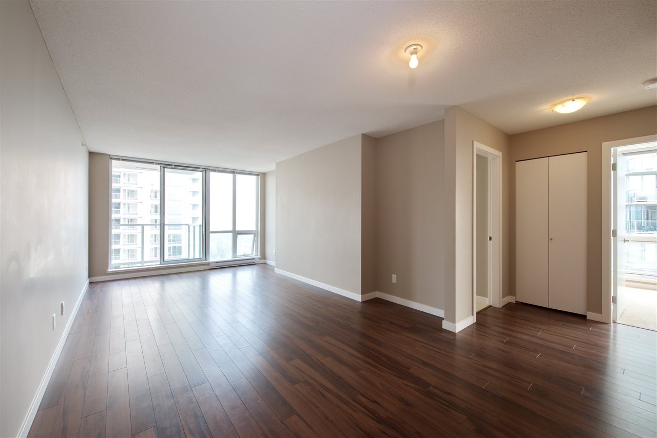 Main Photo: 3009 13688 100 AVENUE in Surrey: Whalley Condo for sale (North Surrey) : MLS®# R2194334