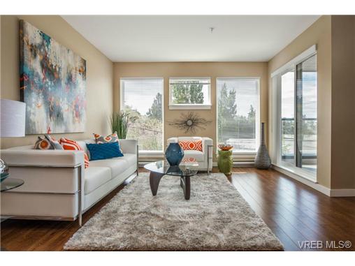 Main Photo: 210 1405 Esquimalt Road in VICTORIA: Es Saxe Point Condo Apartment for sale (Esquimalt) : MLS® # 359346