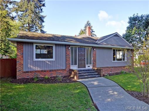 Main Photo: 2669 Arbutus Road in VICTORIA: SE Cadboro Bay Single Family Detached for sale (Saanich East) : MLS®# 349563