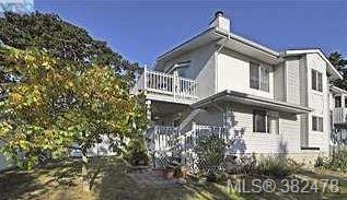 Main Photo: 1211 Roy Road in VICTORIA: SW Northridge Strata Duplex Unit for sale (Saanich West) : MLS® # 382478