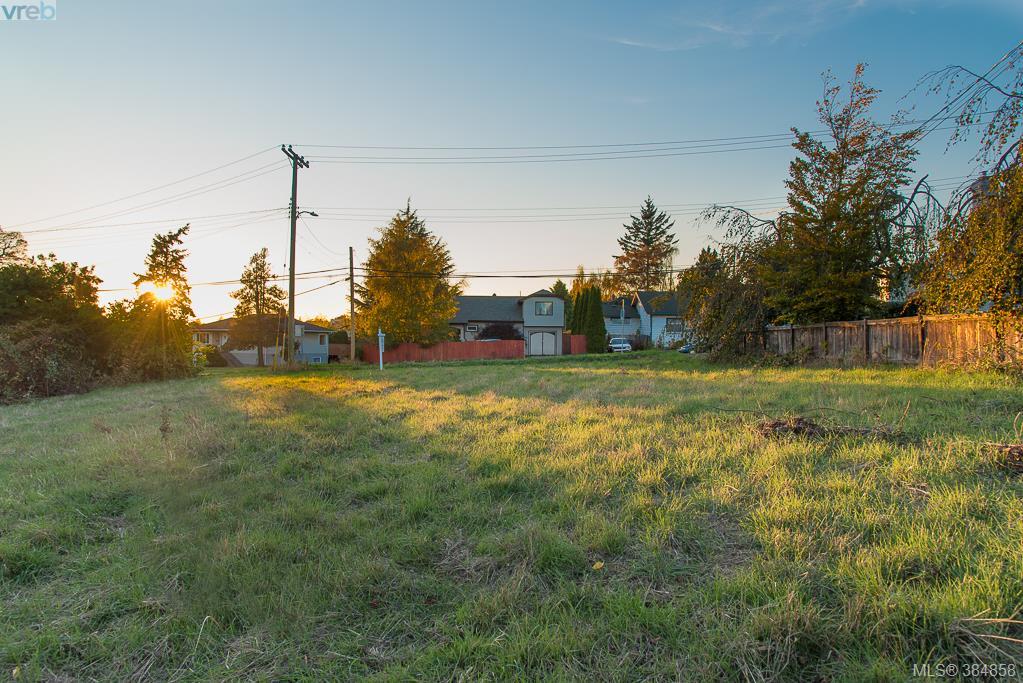FEATURED LISTING: 3281 Cedar Hill Rd VICTORIA