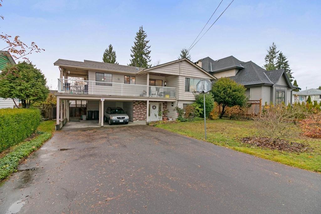 FEATURED LISTING: 832 MACINTOSH Street Coquitlam