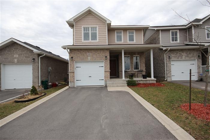 Main Photo: 1149 Wheathill Street in Kingston: House (2-Storey) for sale : MLS(r) # 12602108