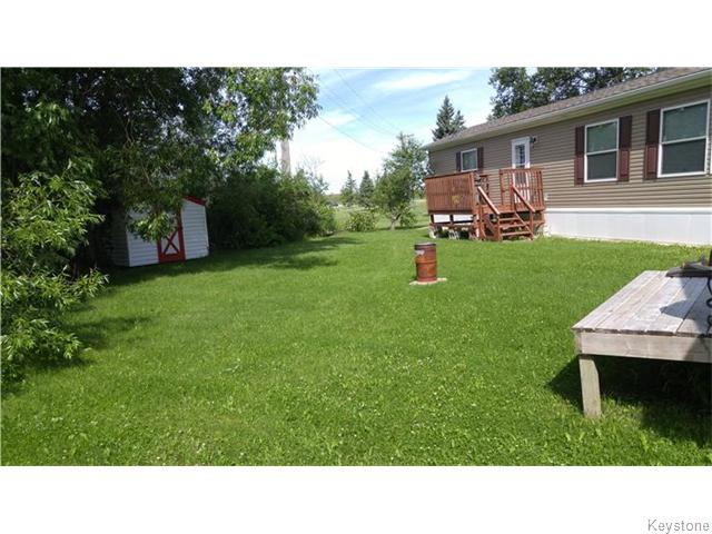 Main Photo: 52 Alder Crescent in Pine Ridge: Pineridge Trailer Park Residential for sale (R02) : MLS®# 1609234