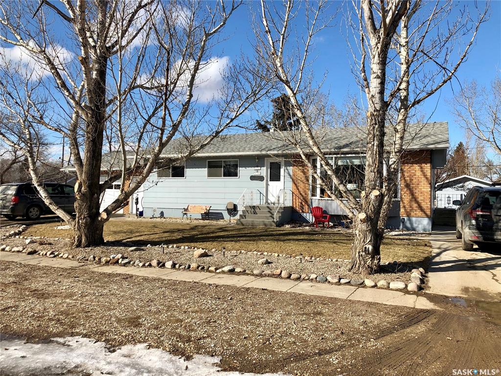 FEATURED LISTING: 216 2nd Avenue East Wiseton