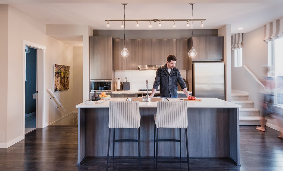 FEATURED LISTING: 152 - 30930 WESTRIDGE Place Abbotsford