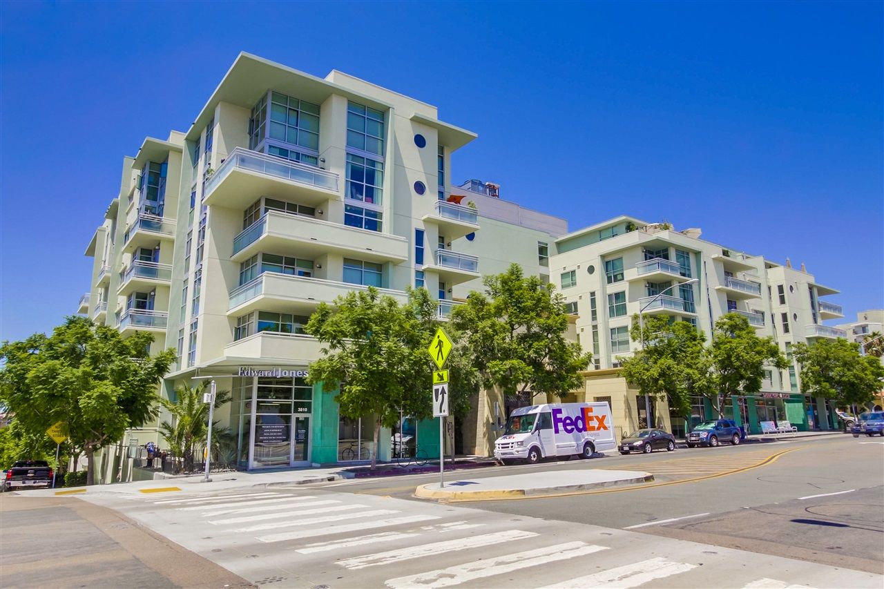 Main Photo: HILLCREST Condo for sale : 1 bedrooms : 3812 Park Blvd #101 in San Diego