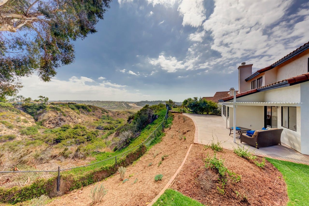 FEATURED LISTING: 2253 Lagoon View Dr Cardiff
