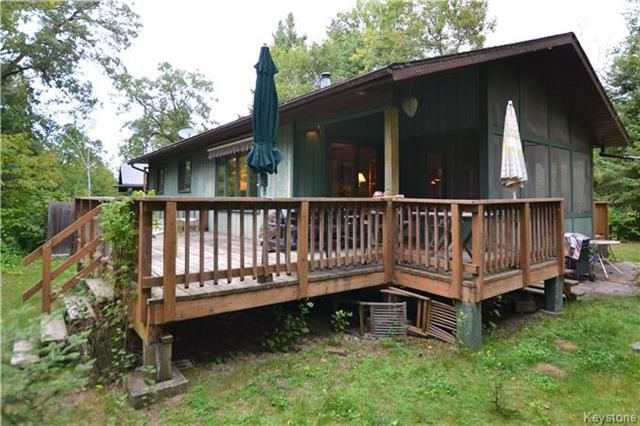 Main Photo: 442 8th Avenue in Victoria Beach: Victoria Beach Restricted Area Residential for sale (R27) : MLS®# 1809071