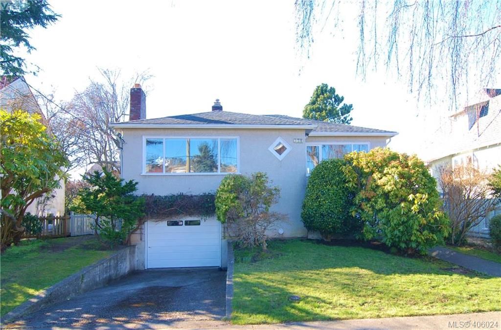 FEATURED LISTING: 330 Richmond Ave VICTORIA