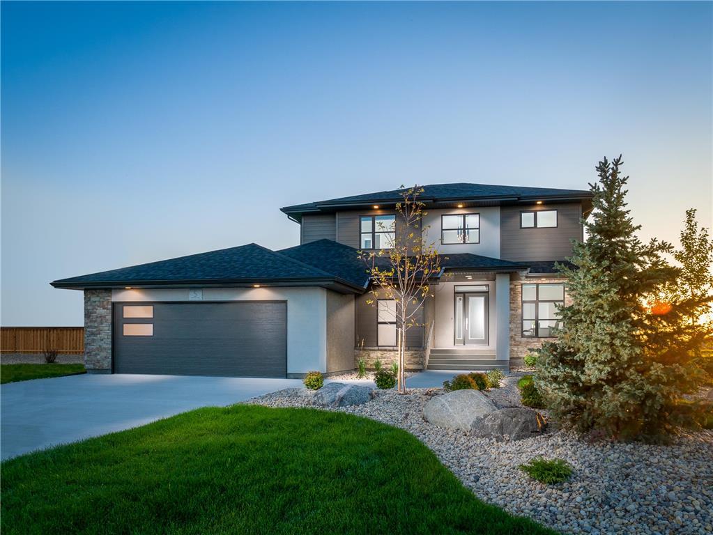 FEATURED LISTING: 5 Erb Farm Road Oak Bluff
