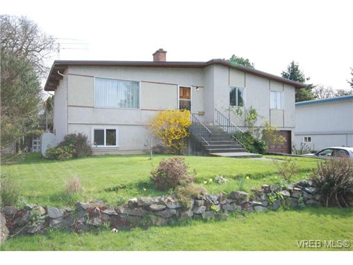 Main Photo: 4211 Panorama Drive in VICTORIA: SE High Quadra Single Family Detached for sale (Saanich East) : MLS(r) # 335079
