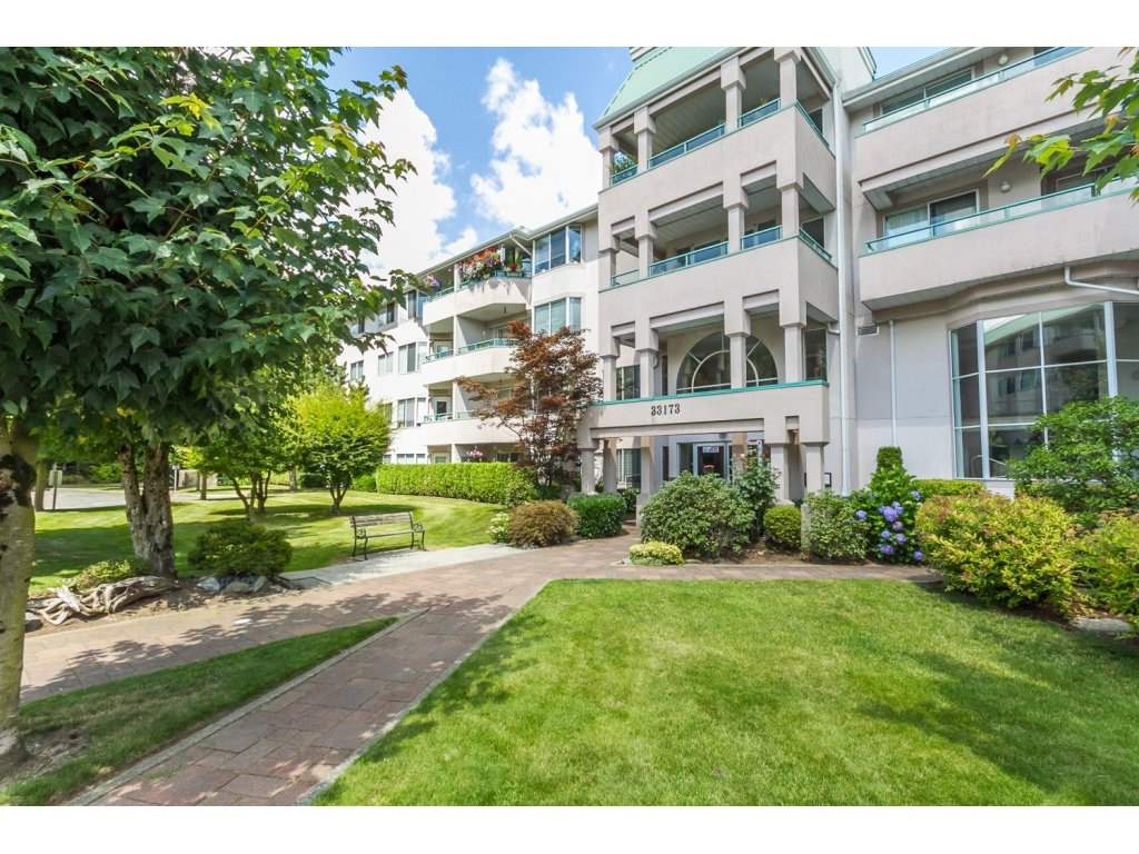 Main Photo: 435 33173 OLD YALE ROAD in Abbotsford: Central Abbotsford Condo for sale : MLS®# R2158027