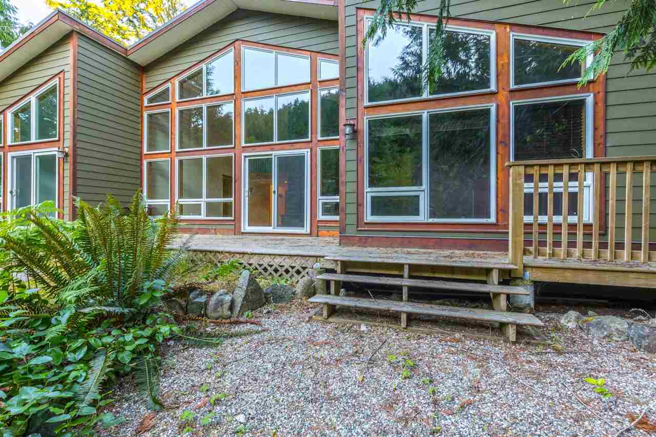 Main Photo: 14 13651 CAMP BURLEY ROAD in Pender Harbour: Pender Harbour Egmont House for sale (Sunshine Coast) : MLS®# R2188463