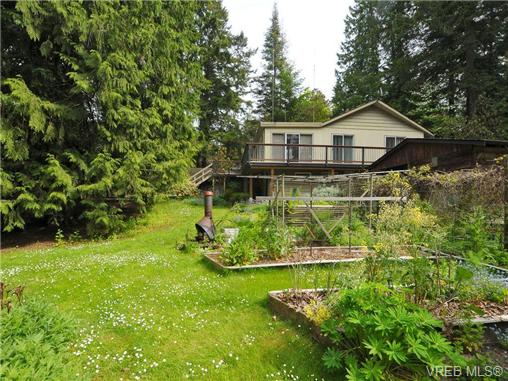 Main Photo: 5850 West Saanich Road in VICTORIA: SW West Saanich Single Family Detached for sale (Saanich West) : MLS®# 337444