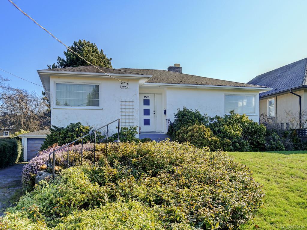 FEATURED LISTING: 905 Lawndale Ave Victoria