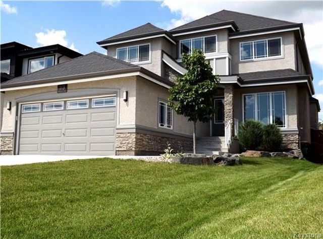 Main Photo: 23 Wainwright Crescent in Winnipeg: River Park South Residential for sale (2F) : MLS®# 1729170