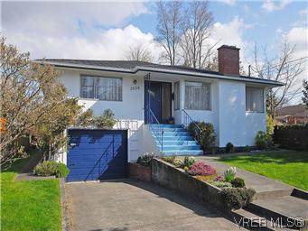 FEATURED LISTING: 2034 Haultain St VICTORIA