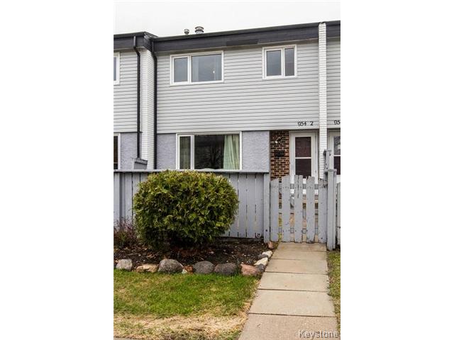 Main Photo: 954 Summerside Avenue in WINNIPEG: Fort Garry / Whyte Ridge / St Norbert Condominium for sale (South Winnipeg) : MLS®# 1501730
