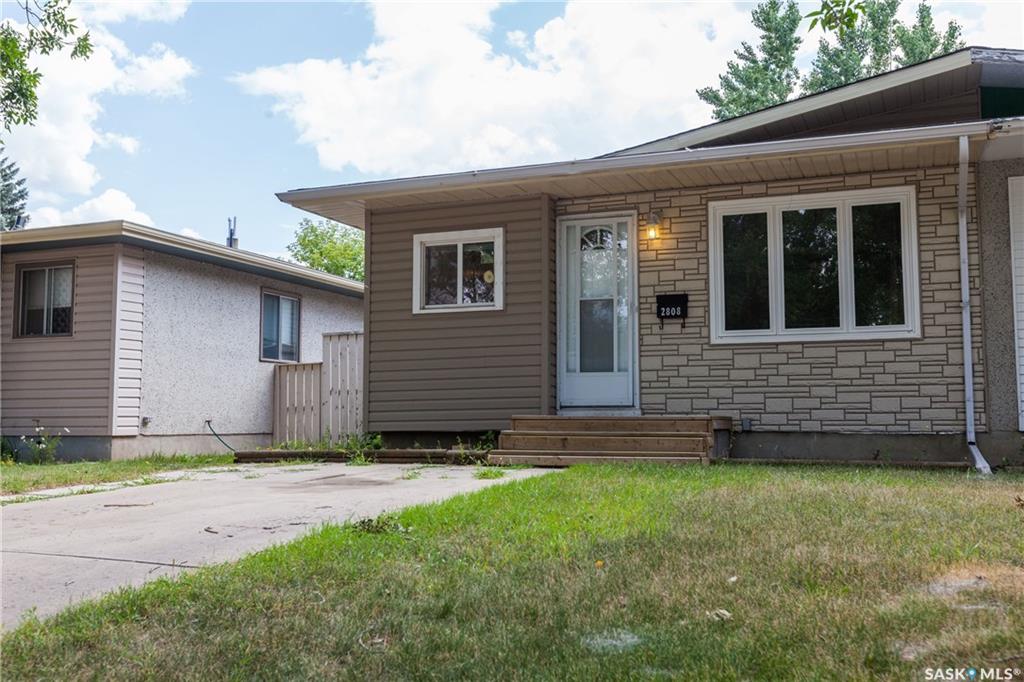 FEATURED LISTING: 2808 Eastview Saskatoon