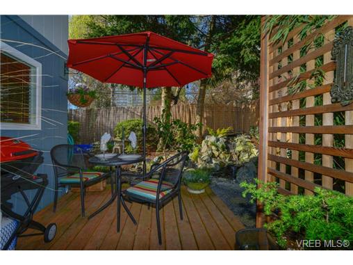 FEATURED LISTING: 1 - 444 Michigan St VICTORIA