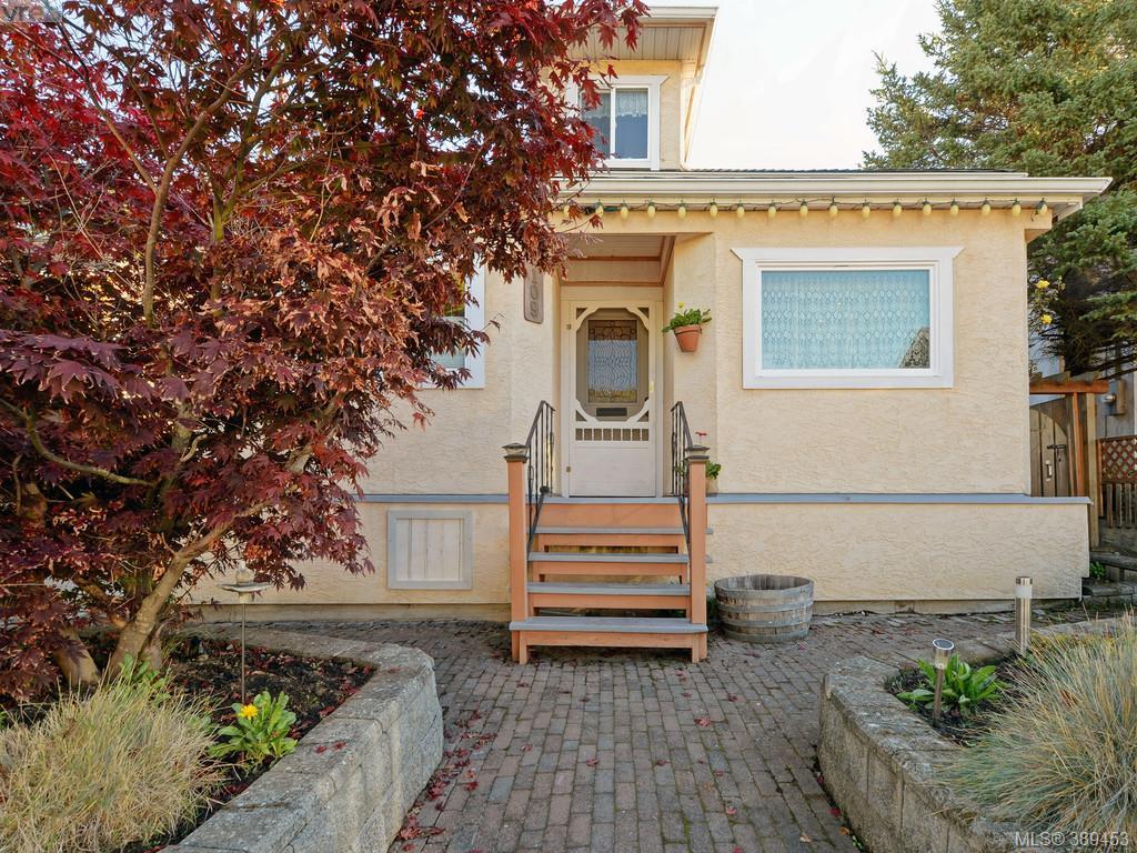 Main Photo: 2109 Sayward Street in VICTORIA: Vi Fernwood Single Family Detached for sale (Victoria) : MLS®# 389453