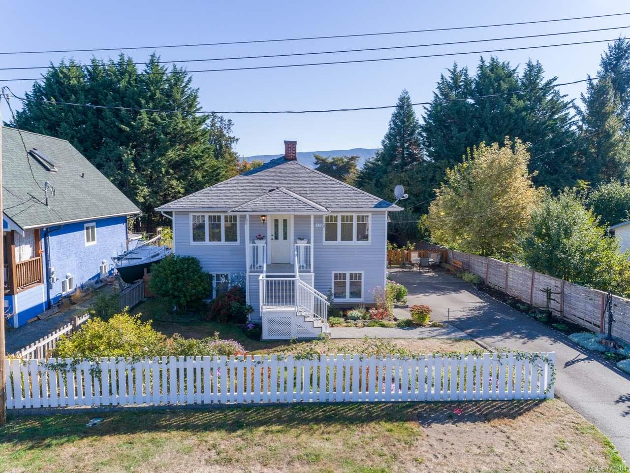 FEATURED LISTING: 5827 Howard Ave DUNCAN