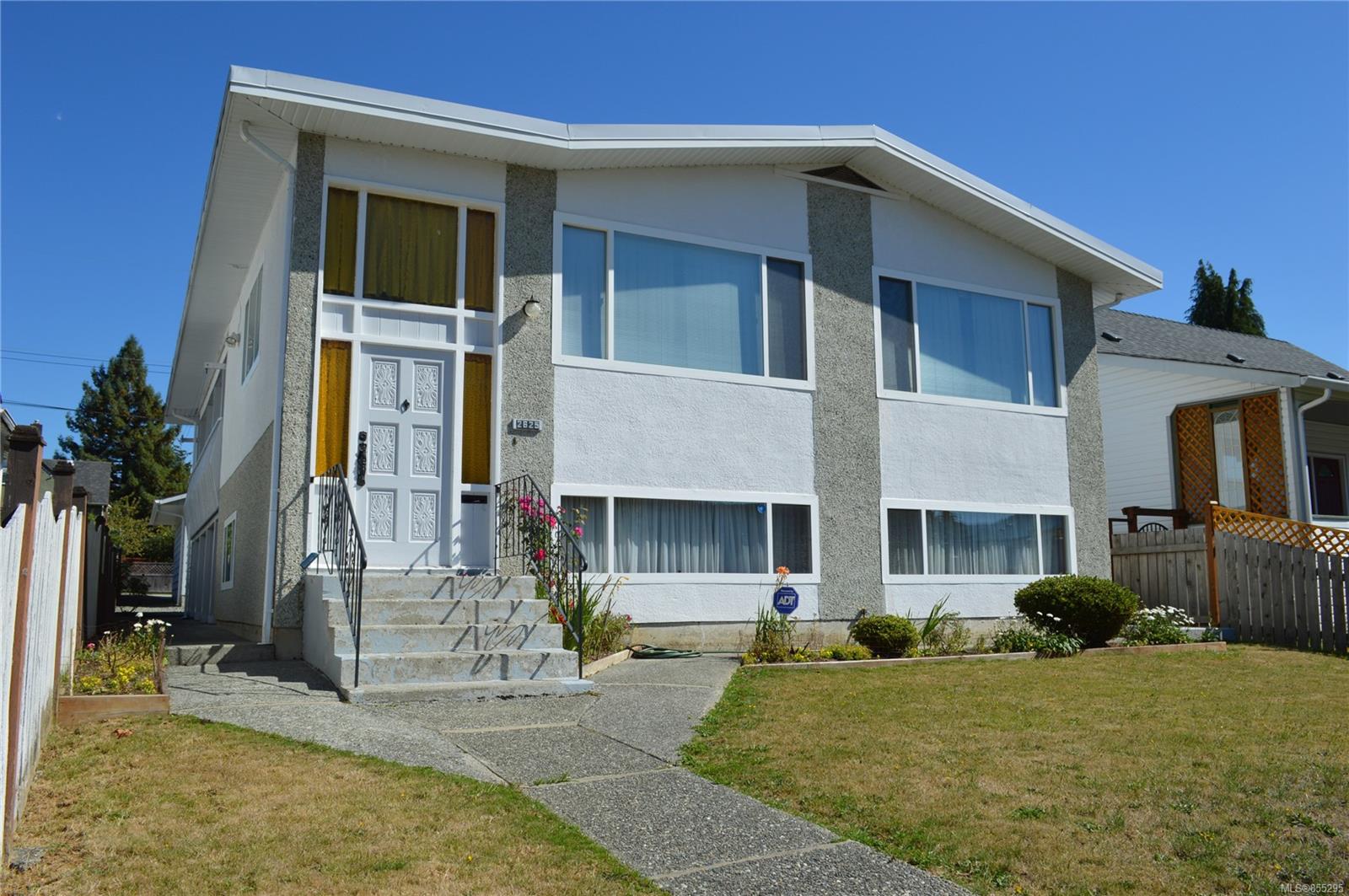 FEATURED LISTING: 2625 7th Ave