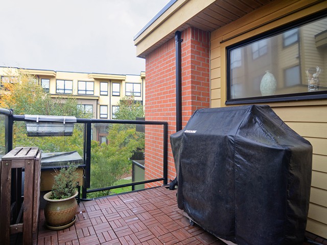 Main Photo: # 135 1863 STAINSBURY AV in Vancouver: Victoria VE Condo for sale (Vancouver East) : MLS®# V1090916