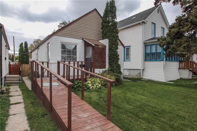 FEATURED LISTING: 582 Windsor Avenue Winnipeg