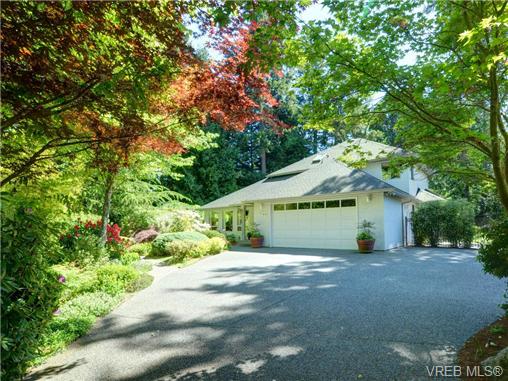 FEATURED LISTING: 7349 SEABROOK Rd SAANICHTON