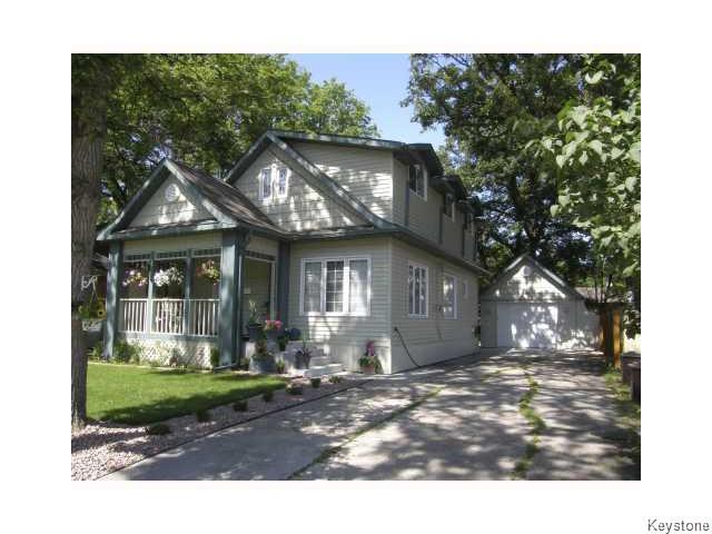 Main Photo: 11 St Mark's Place in Winnipeg: Residential for sale (2C) : MLS®# 1621411
