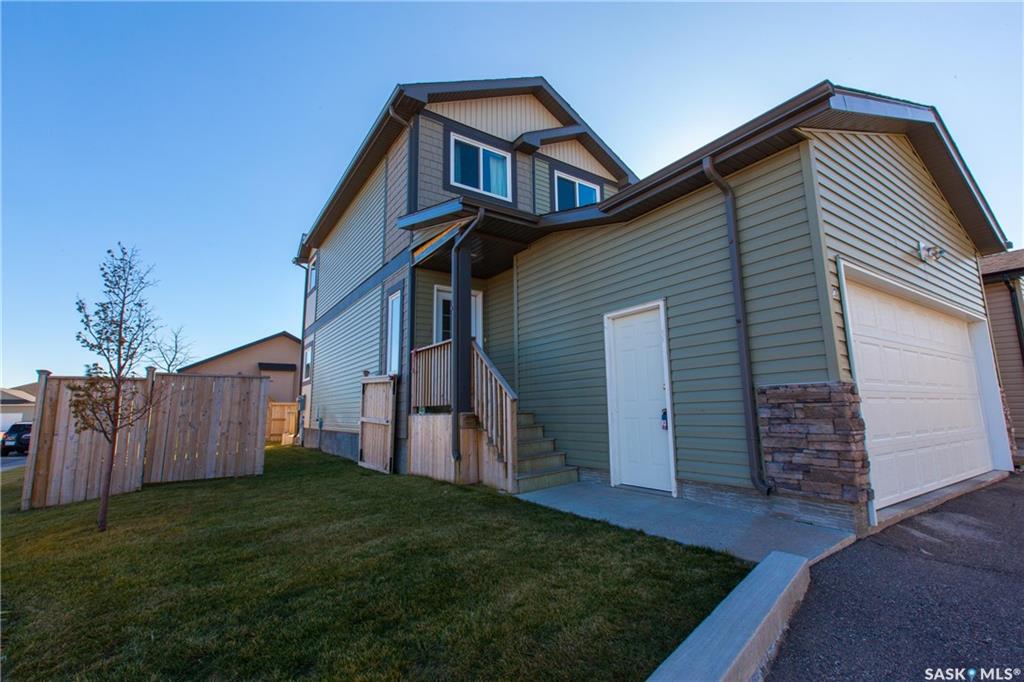 Main Photo: 23 207 McCallum Way in Saskatoon: Hampton Village Residential for sale : MLS®# SK709678