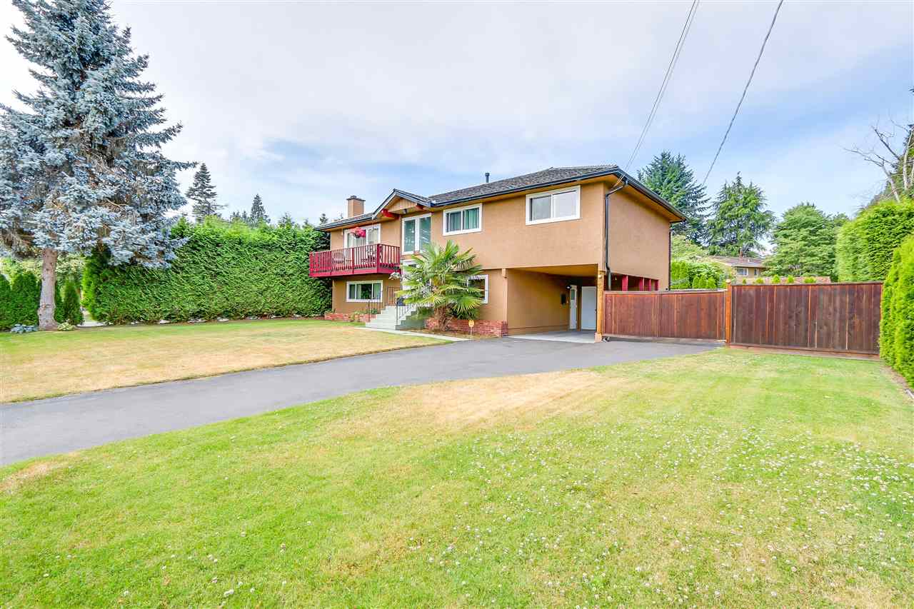 Main Photo: 525 55 Street in Delta: House for sale : MLS®# R2187724