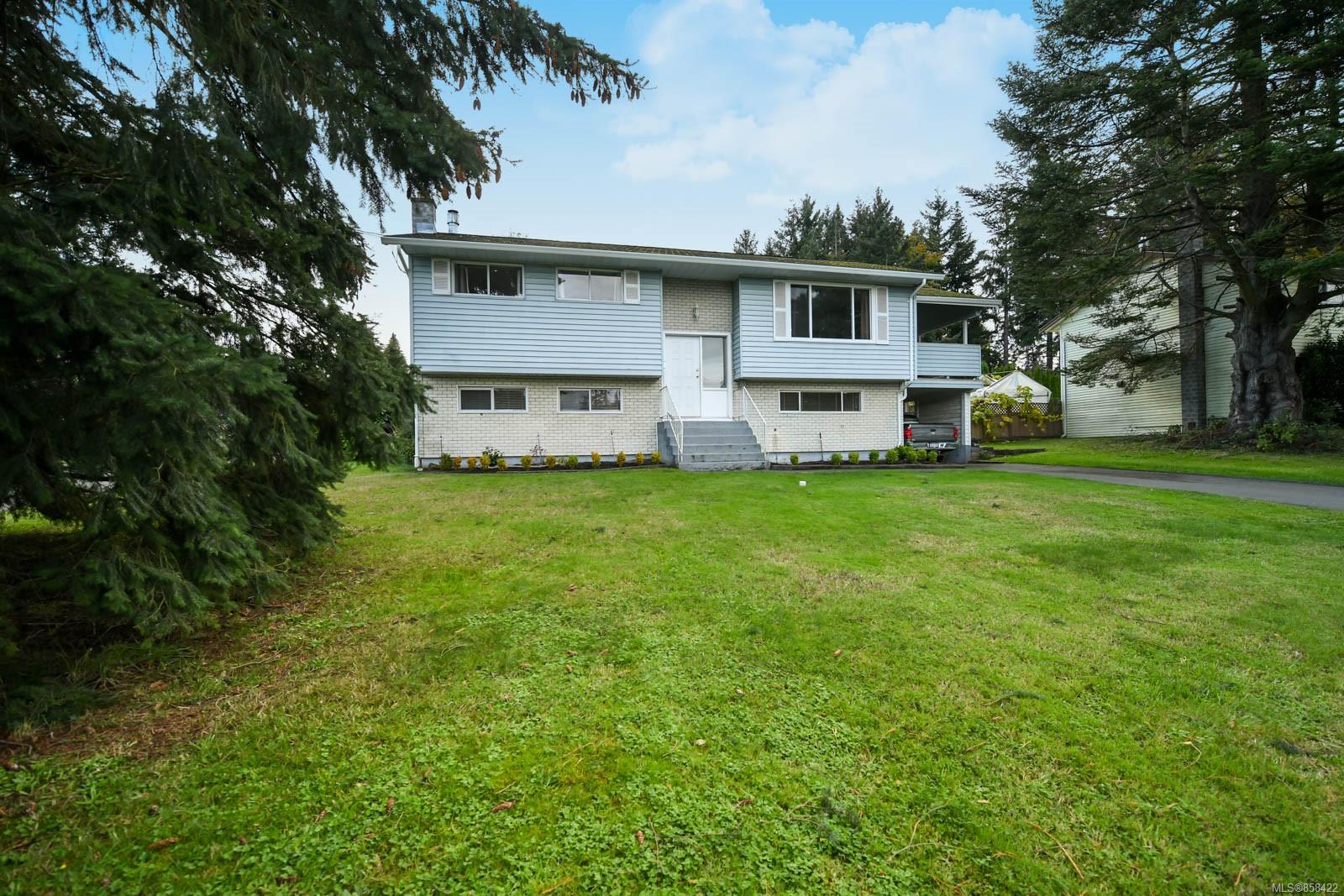 FEATURED LISTING: 613 Nootka St