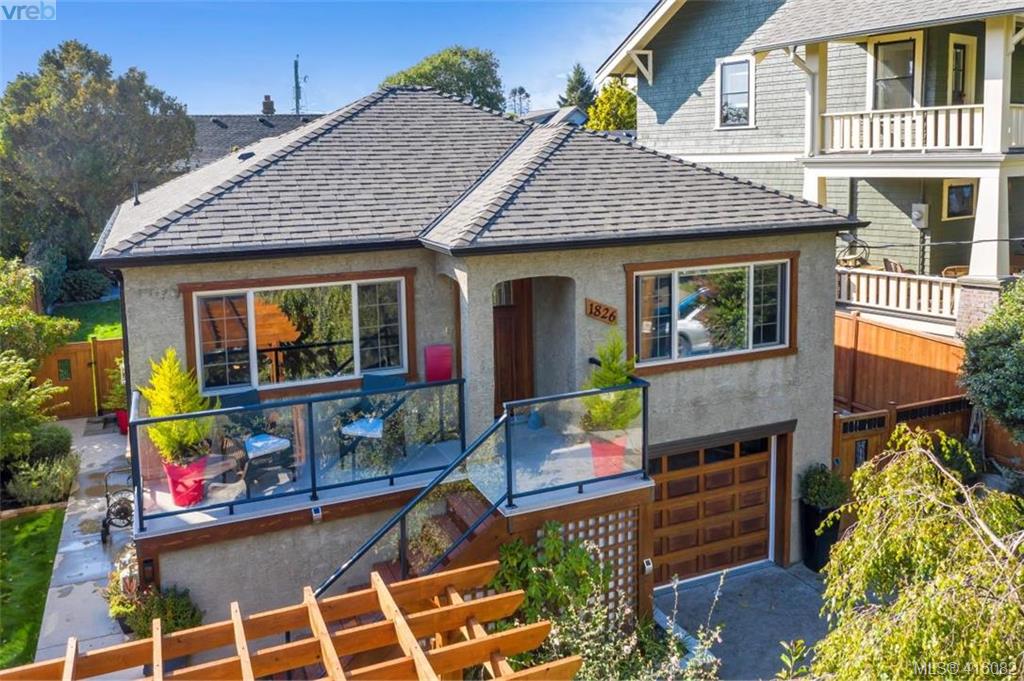 FEATURED LISTING: 1826 Hollywood Crescent VICTORIA