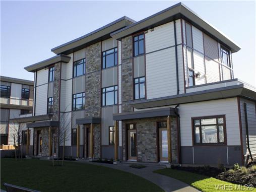 Main Photo: 1202 10230 BOWERBANK Road in SIDNEY: Si Sidney North-East Townhouse for sale (Sidney) : MLS®# 350449