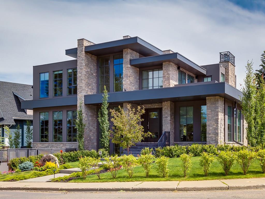 Main Photo: 4248 BRITANNIA DR SW in Calgary: Britannia House for sale : MLS®# C4145188