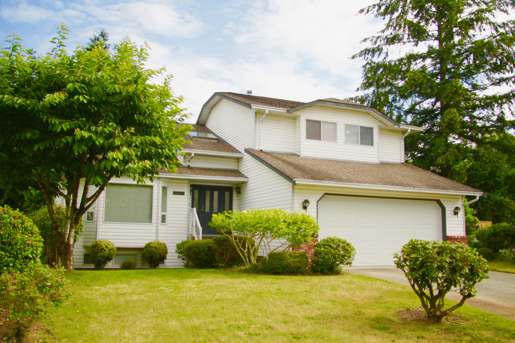 FEATURED LISTING: 33497 Exbury Avenue Abbotsford