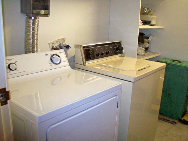 Photo 9: Photos: 885 Wilkes Avenue in WINNIPEG: River Heights / Tuxedo / Linden Woods Condominium for sale (South Winnipeg)  : MLS(r) # 1210491