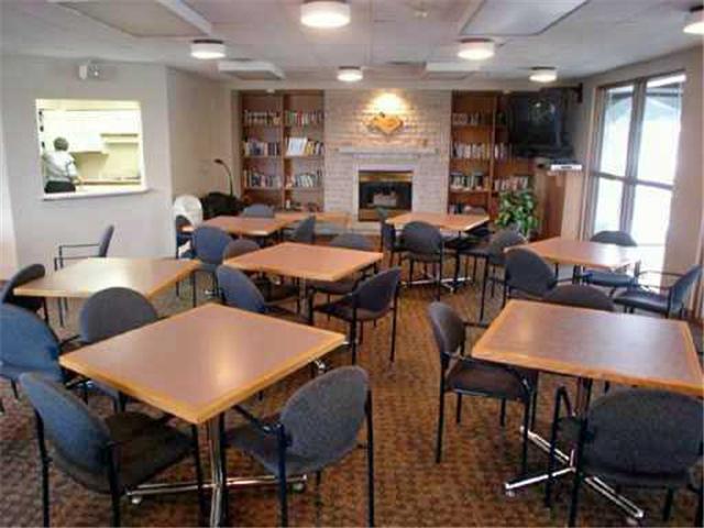 Photo 11: Photos: 885 Wilkes Avenue in WINNIPEG: River Heights / Tuxedo / Linden Woods Condominium for sale (South Winnipeg)  : MLS(r) # 1210491