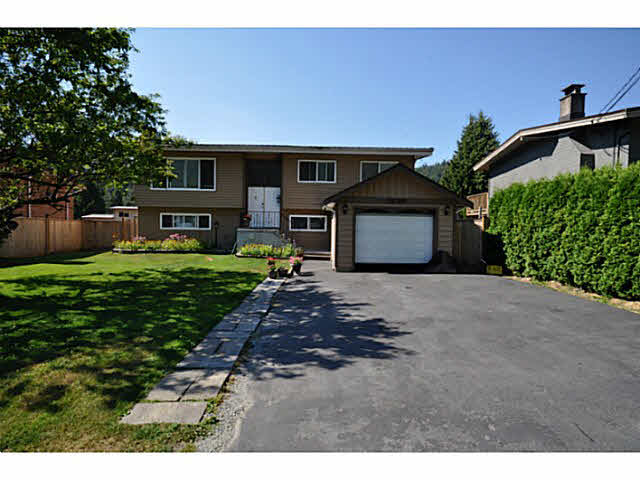Main Photo: 38129 HEMLOCK AV in Squamish: Valleycliffe House for sale : MLS®# V1132319